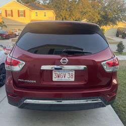 2014 Nissan Pathfinder 