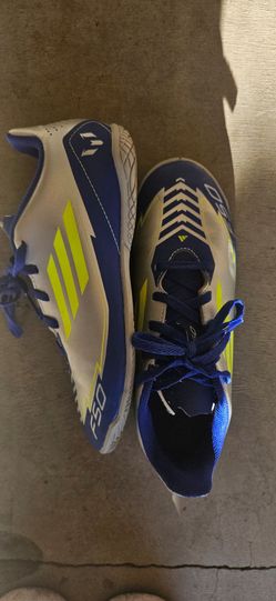 Messi F50 Youth Futsal