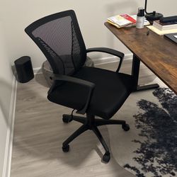 Office Chair. Comfortable. Brand New 