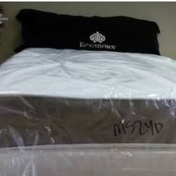 New Queen 2 Sided Thick Comfortable Flippable Mattress With Boxspring's 
