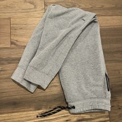 Mens Gapfit Size M Gray