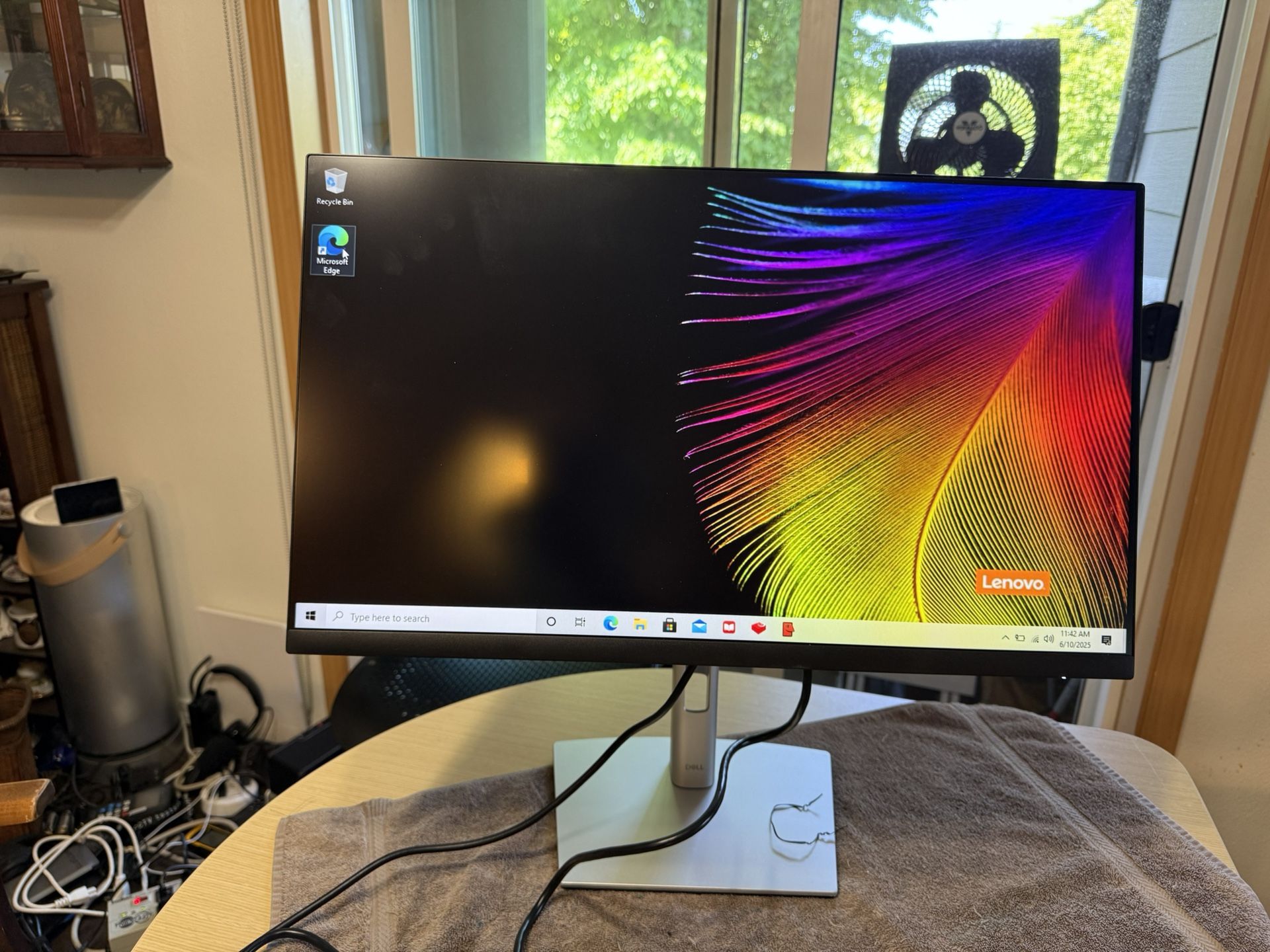 Dell 24 USB-C Hub Monitor - P2423DE