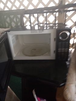 Very Clean Microwave.