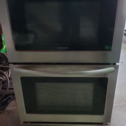 Frigidare Double Wall Oven