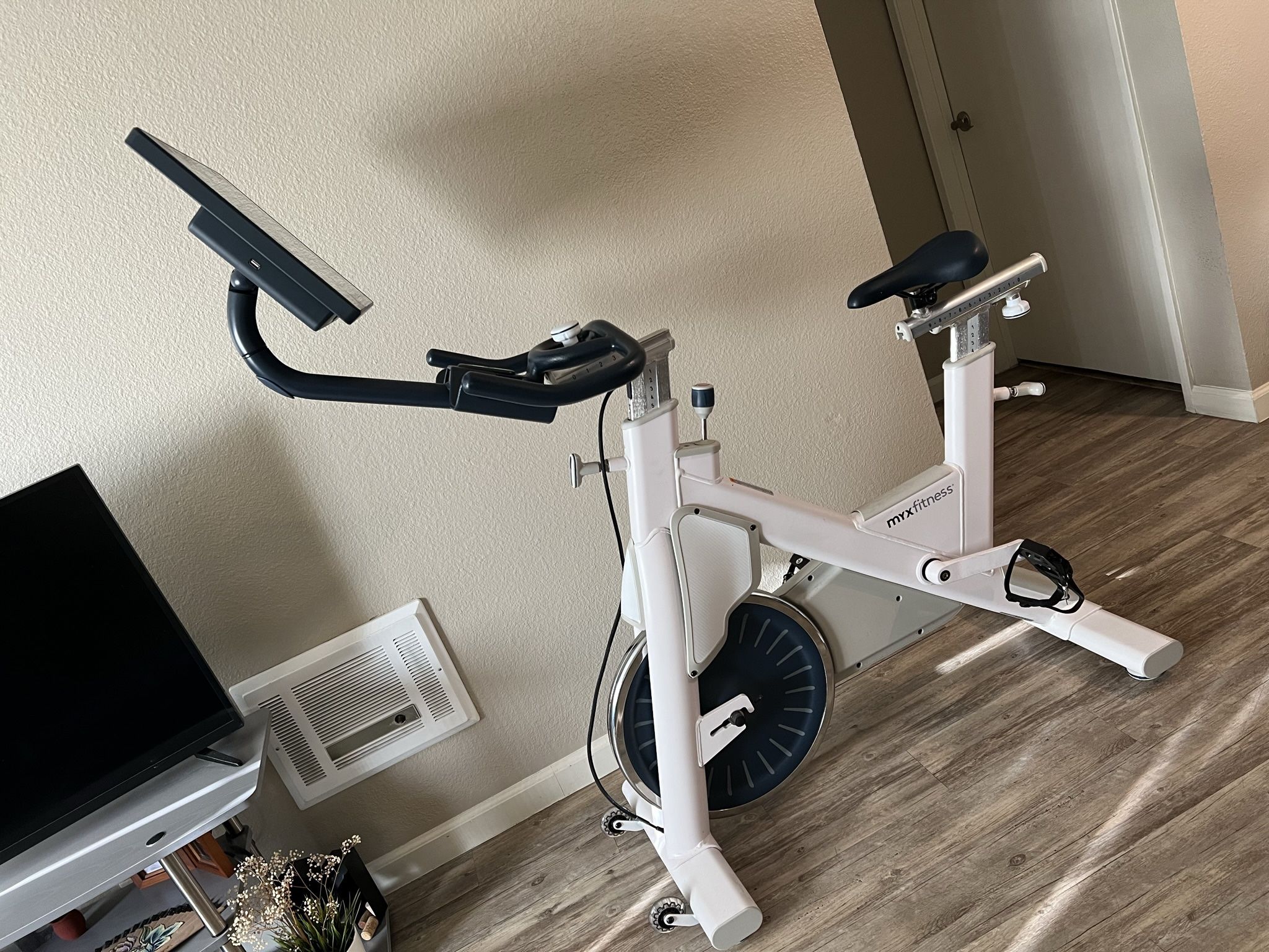 MYX Fitness Spin Bike