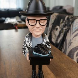 Jordan shoe designer Tinker. Hatfield tribute piece