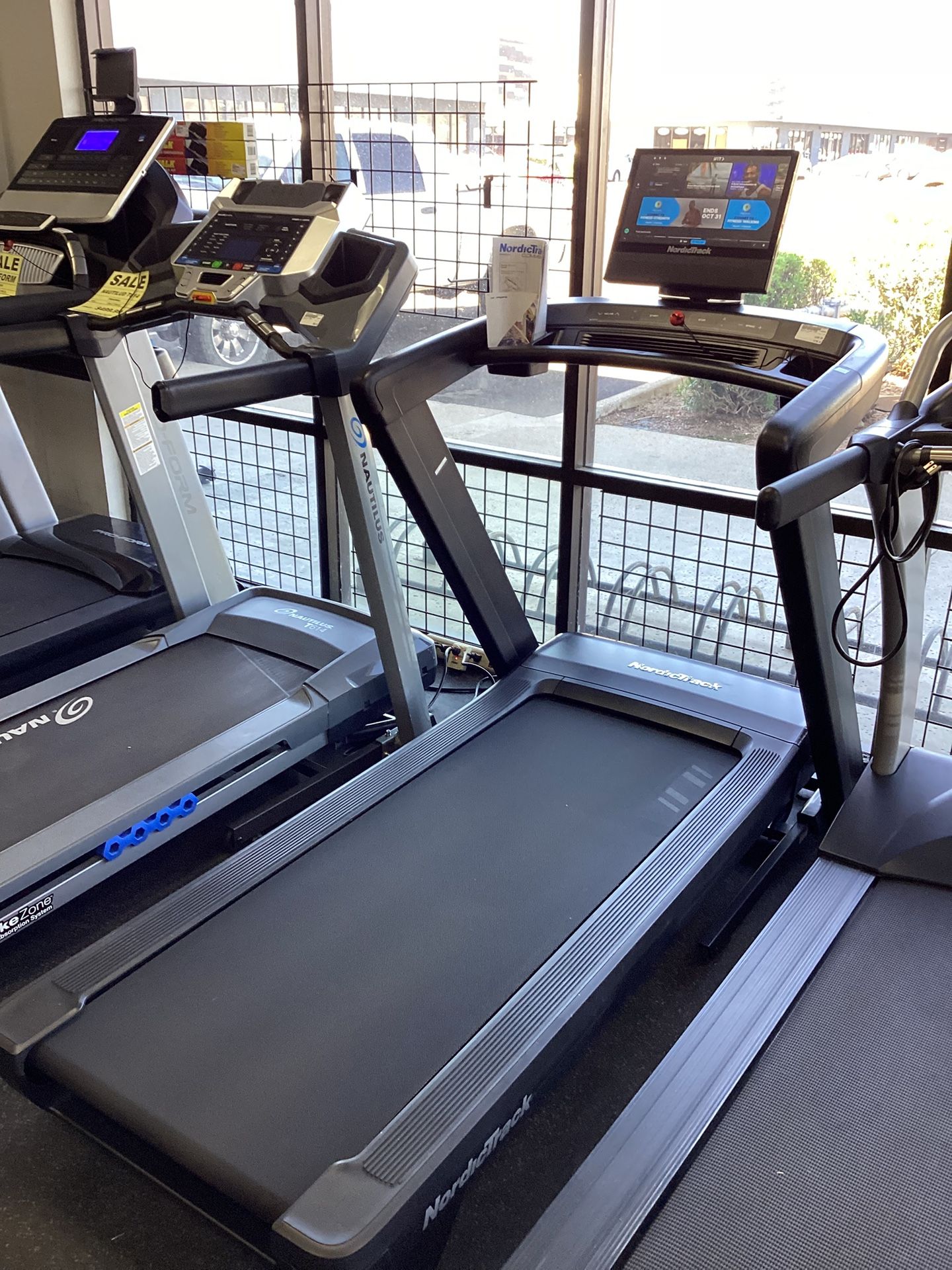 NordicTrack Commercial 1750 Treadmill Only Has 54 Miles On It