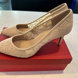 NEW Women’s Size 10 Lace Blush High Heels Kelly & Katie 