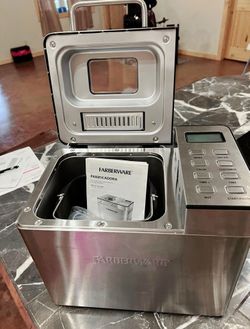 Farberware Programmable Bread Maker, New