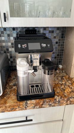 DeLonghi Coffee machine