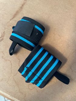 Weightlifting grip straps
