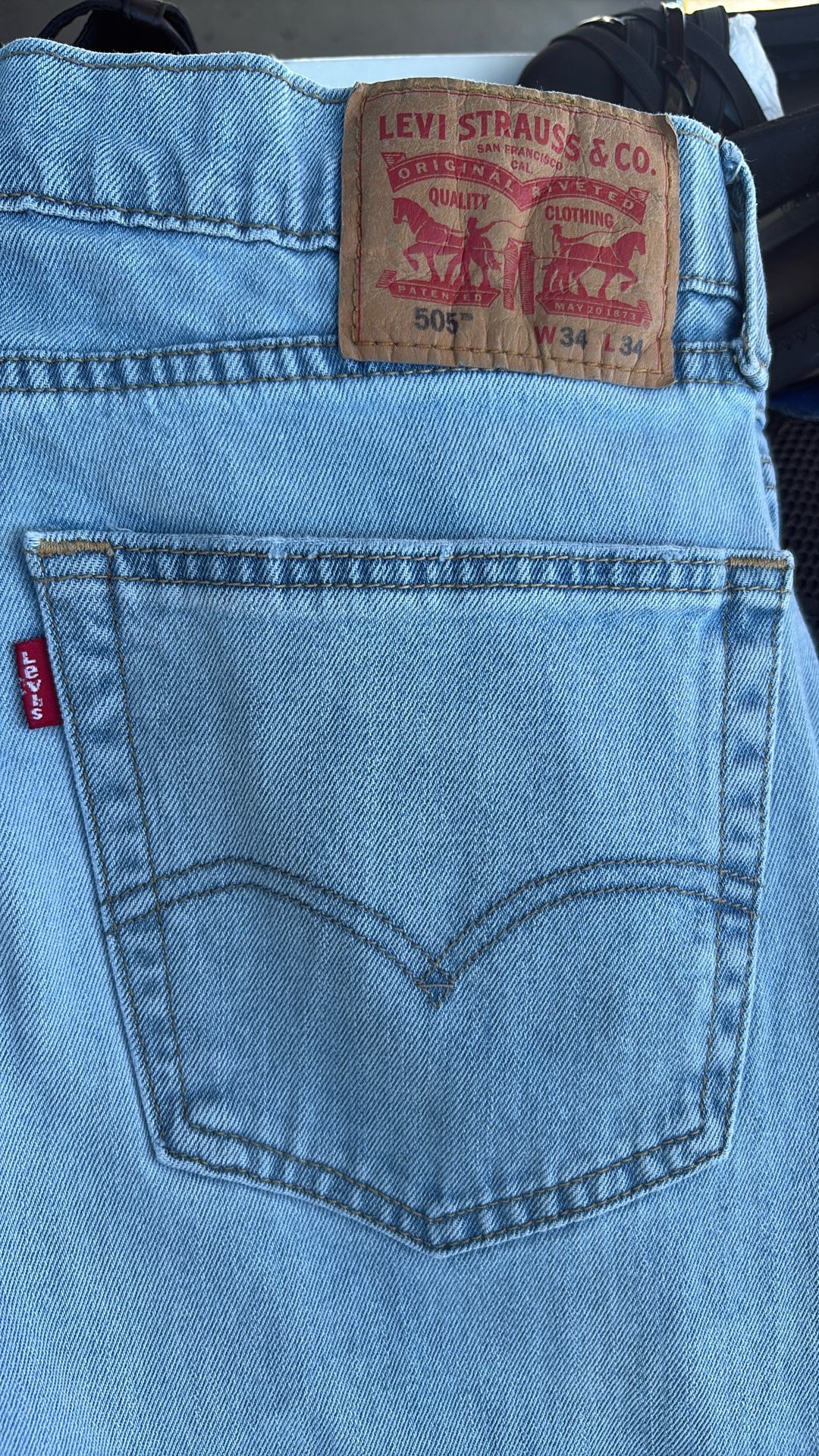 34x34 Levis Jeans