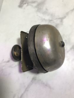 Door Bell (unusual,early) works