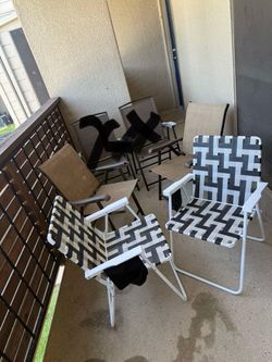 Folding metal patio chairs 20$ for each