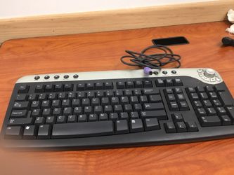 PS/2 multimedia keyboard