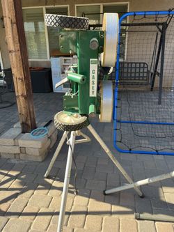 Atec Casey 2 Wheel Baseball Pitching Machine for Sale in Moreno