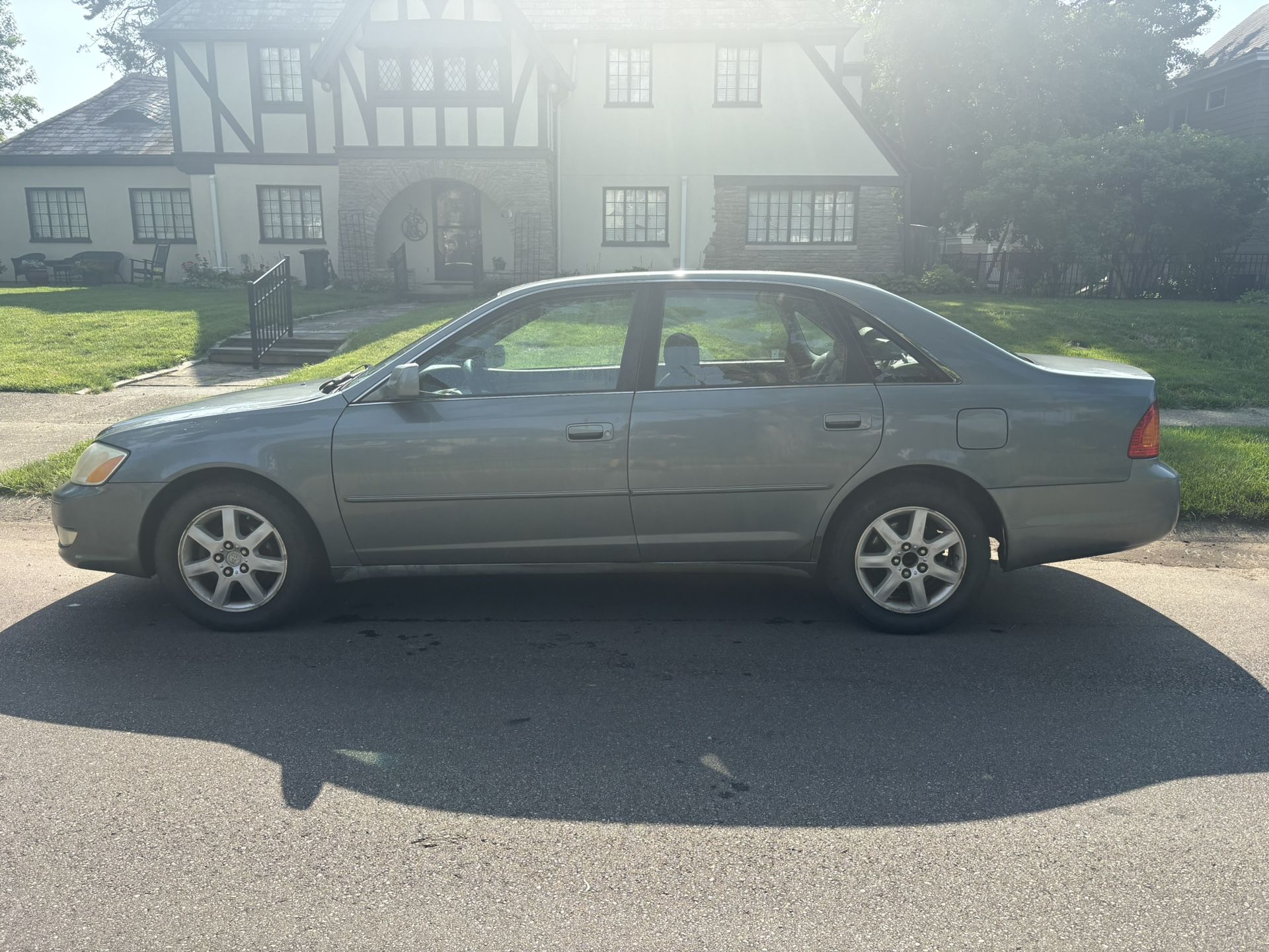 2001 Toyota Avalon