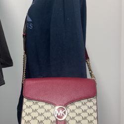 Michael Kors Vanna Crossbody 
