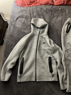 Grey Nike Tech Fleece