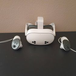 Meta Quest 3S 128GB All-in-One VR Headset