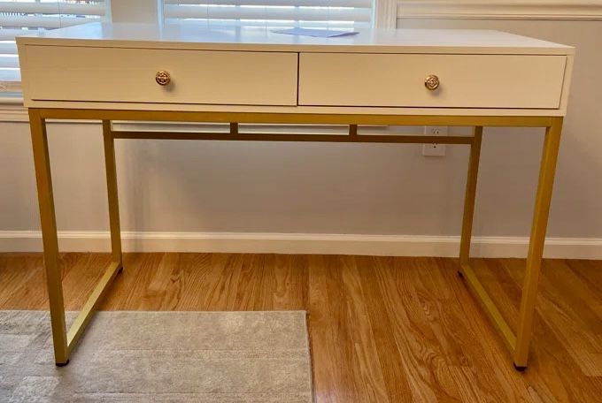 White desk/computer desk golden accents
