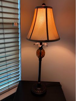 Set of two lamps in working condition