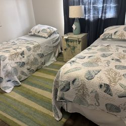 Twin Beds With Mattress 