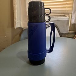 Large Aladdin thermos