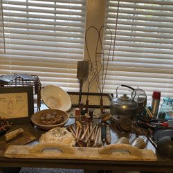 Vintage/Antique/Primative Items (entire Lot)