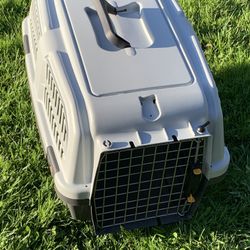 Pet Carrier Medium 