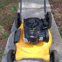 21 Inch Cut Poulan Pro Lawn Mower for Sale in St. Petersburg FL