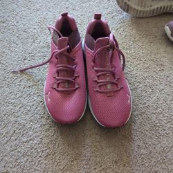 Women's Puma Sneakers 