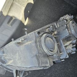 Right Headlight 2015 Ford Fusion 