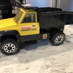 Vintage Tonka Dump Truck