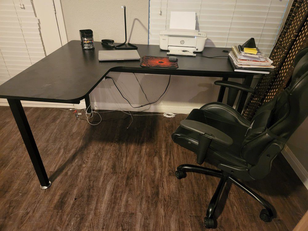Office /gamer Corner Desk
