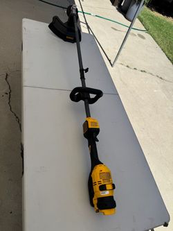 FLEXVOLT 60V MAX 16 in. Brushless Cordless Battery Powered String Trimmer (Tool Only)