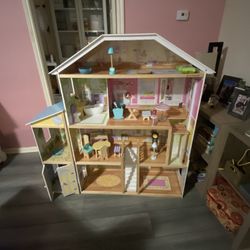 KidsKraft 5ft Doll House
