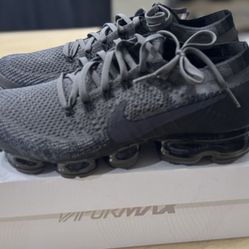 Men’s Nike Air Vapormax Flyknit ***Size 9***