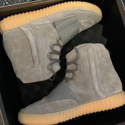 Size 13 DS “Gumbottom” Yeezy 750