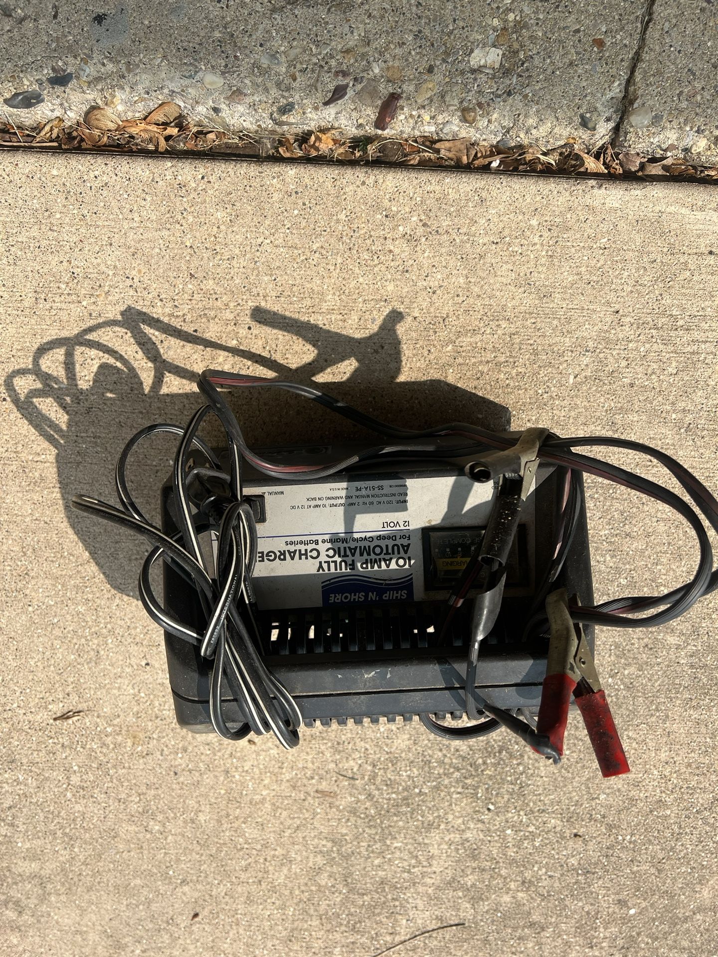 Ship 'n Shore 10 Amp Fully Automatic Charger - 12V!