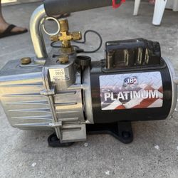 7 CFM Vacuum Pump