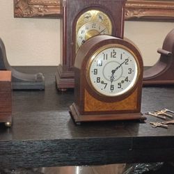 Antiques Cloks