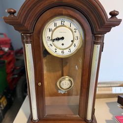 Howard Miller 612303 Mantel Clock Triple Chime Key Wind Wood Vintage Germany