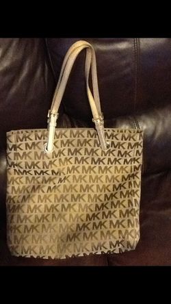 Michael Kors purse