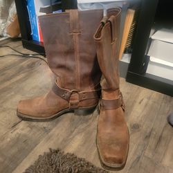 Frye Boots Womens