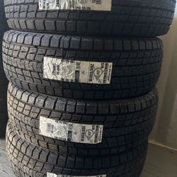(4) - 265/65/18 Dunlop Winter Maxx SJ8 Snow Tires