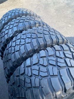 315/70R17 BFGOODRICH mud terrain