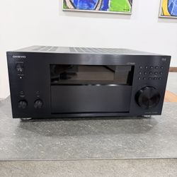 Onkyo TX-RZ810 AV Receiver
