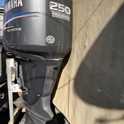 Yamaha Four Stroke Motor 