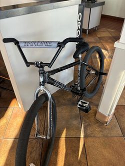 LOOKING FOR CHROME OAKLANDS